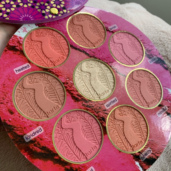 TARTE big blush book LII - Picture 2 of 3
